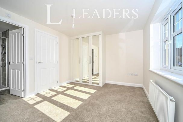 4 bedroom townhouse to rent - Photo 1