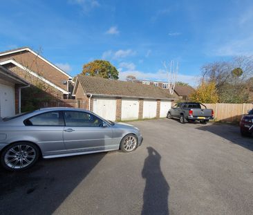 3 bedroom terraced house to rent - Photo 3