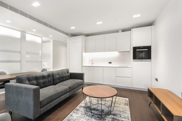 Casson Square, Southbank Place, SE1 - Photo 1