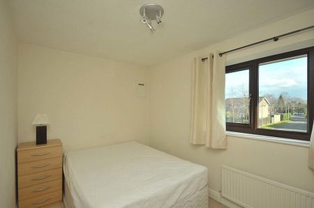 2 bedroom semi-detached house to rent - Photo 2