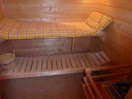 Eine etwas andere Wohnung: eigener Eingang, Einbauküche und Sauna - Foto 5