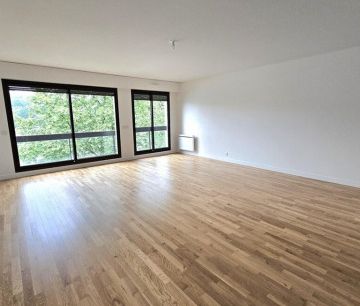 Appartement • Ile de la Jatte-Parc d'Orléans - Photo 1