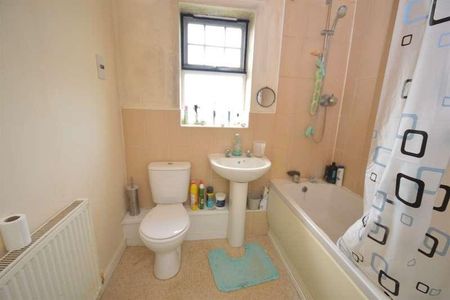 Malyon Close, Braintree, CM7 - Photo 4