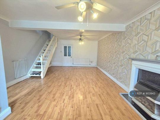 2 bedroom terraced house to rent - Photo 1