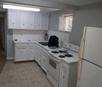 2 bedroom 1 bath - Photo 2