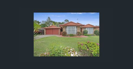 Spacious Family Home- 4 Bedrooms - Photo 5