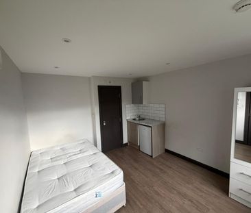 Studio Flat, Wheathill Road, SE20 - Photo 1