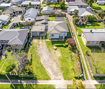 Charming 2BR Unit in Whakatane - Photo 3