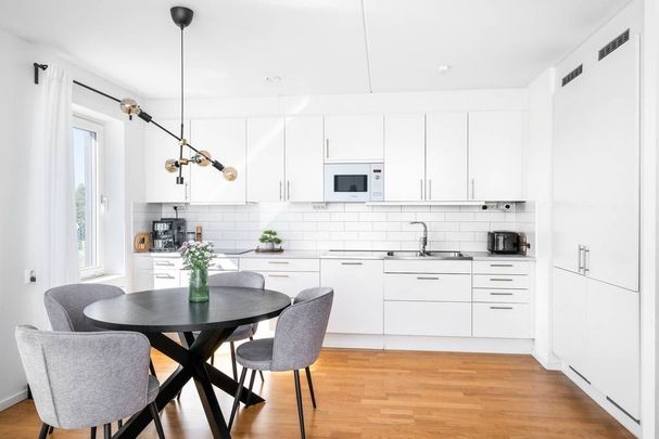 Femstenavägen, Kungsängen - Photo 1