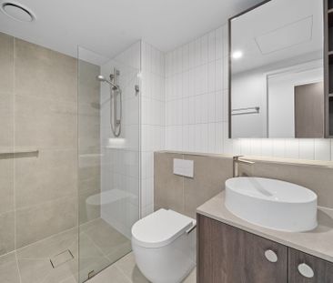 Stylish Two-Bedroom Apartment in the Heart of Phillip - Photo 2