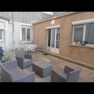 Location Appartement 3 pièces 57m² ST CHAMOND 42400 - Photo 2