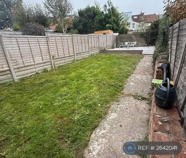 1 bedroom in a house share to rent - Photo 3