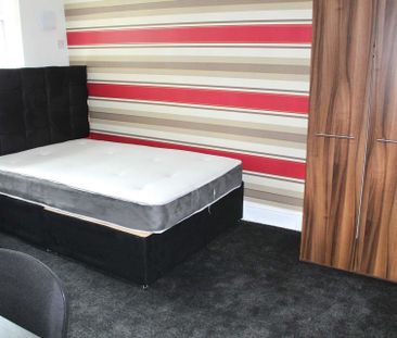 Deyne Street, Salford - Photo 4