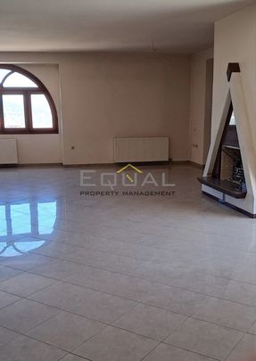 Μεζονέτα 235 τ.μ. προς ενοικίαση - Photo 1