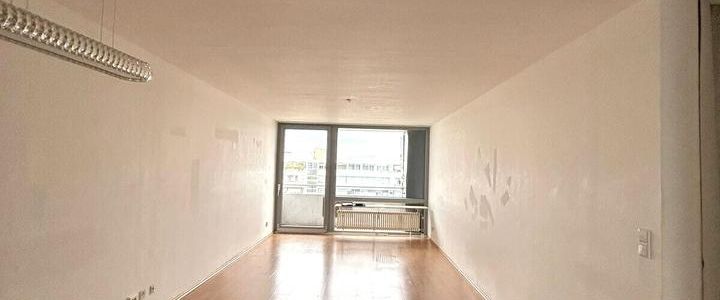 Ab 01.12.2025 bezugsfrei - Helle 2-Zimmer-Wohnung mit Balkon. - Photo 1