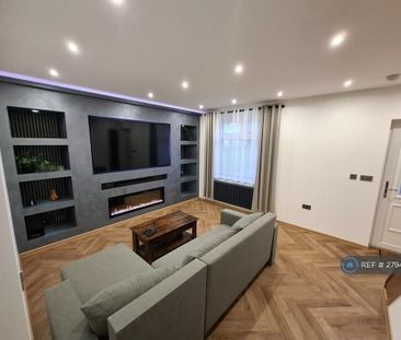 3 bedroom terraced house to rent - Photo 1