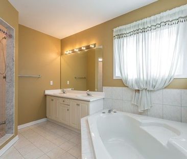 For Lease - 39 Florentine Crescent, Richmond Hill, Ontario - Photo 6