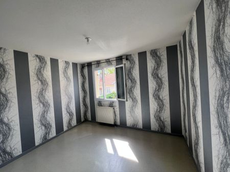 Location - Appartement T3 - 69 m² - Mandeure - Photo 3