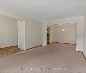 Detached Home For Lease | X8019494 - Photo 6