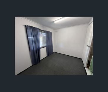 Affordable 4-Bedroom Home In Ideal Location! - Photo 3