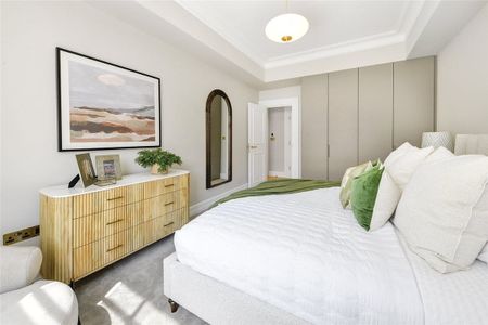 Architect-designed brand newly refurbished apartment of approximately 2000 square feet. - Photo 4