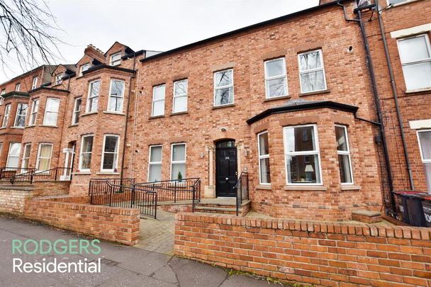 Apt 11, 104 Eglantine Avenue, Belfast, BT9 6EU - Photo 1