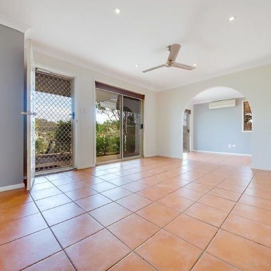 CHARMING FOUR BEDROOM HOME WITH ENTERTAINING AREA - Photo 1