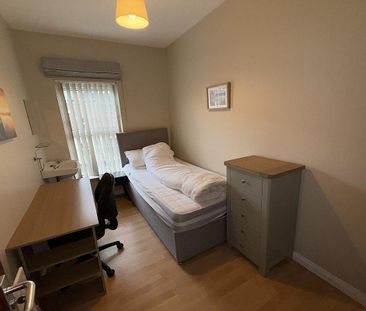 33 Edinburgh Street, Belfast BT9 7DS - Photo 3