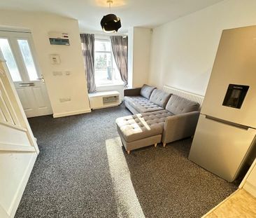 1 bedroom semi-detached house to rent - Photo 6