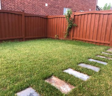 For Lease - 25 Seafair Crescent, Brampton, Ontario - Photo 4