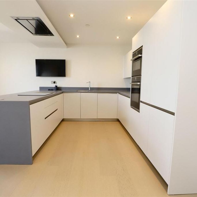 4 bedroom terraced house to rent - Photo 1
