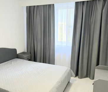 Plaja Reyna-Faleza Nord-Renovat Recent-Termen Lung - Photo 1