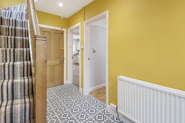 3 bedroom semi-detached house to rent - Photo 1