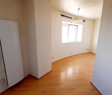 Location Appartement 2 pièces 52m² LA ROCHELLE 17000 - Photo 4