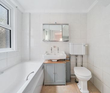3 bedroom mid terraced house to rent, - Photo 6