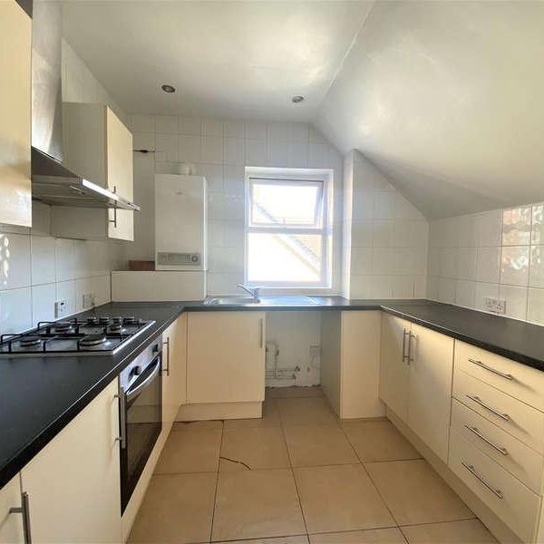 South Norwood Hill, SE25 - Photo 1