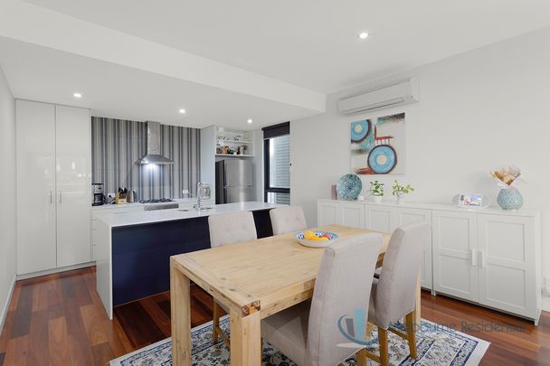 17 Pearl River Rd, Docklands VIC 3008 - Townhouse For Rent | Domain - Photo 1