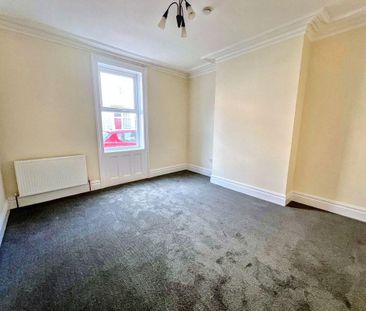 2 bed lower flat to rent in NE29 - Photo 3