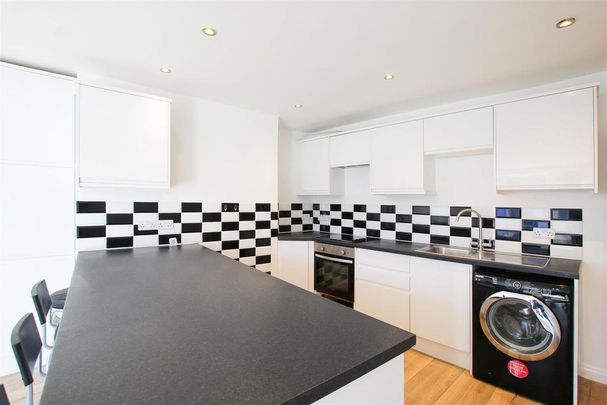 2 bedroom maisonette to rent - Photo 1