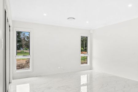 16 Campbell Street, - Photo 3