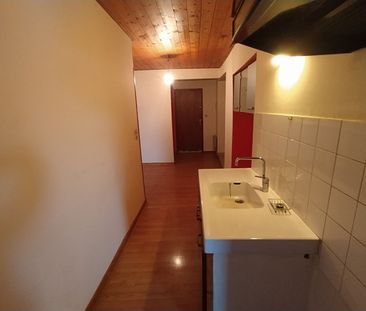 Location Appartement 2 pièces 63m² - Photo 4