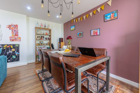 2 bed Flat in Barrier Point Road , London, E16 2SB - Photo 5