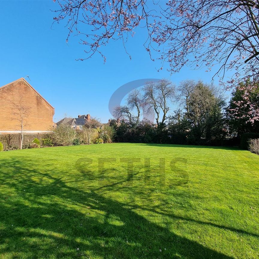 Edith Murphy Close, LE4, Leicester - Photo 1