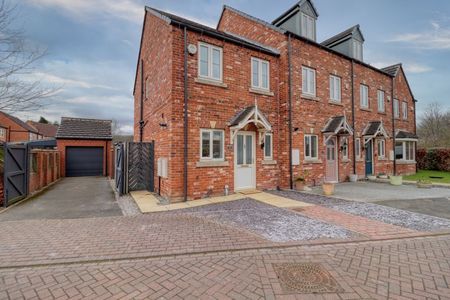 Orchard Grange, Crowle - Photo 3