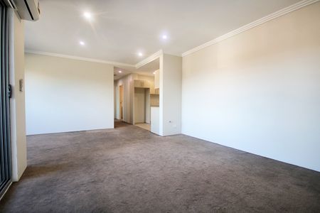 14/237-239 Canterbury Road - Photo 2