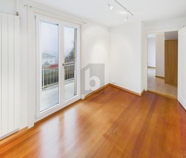 GENEROUS WITH GARDEN - Photo 2