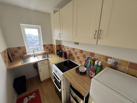 2 bedroom apartment to rent - Photo 5