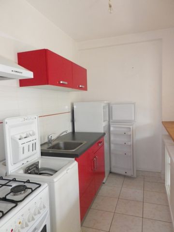 A LOUER APPARTEMENT T2 ANGERS PROCHE CHU - Photo 3