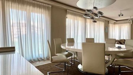 Prestigious newcomer 5.5 - Photo 2