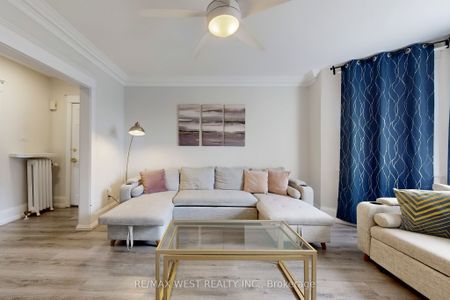 For Lease - 9 Humewood Court Unit# Building 1 Unit 2, Toronto, Ontario - Photo 3